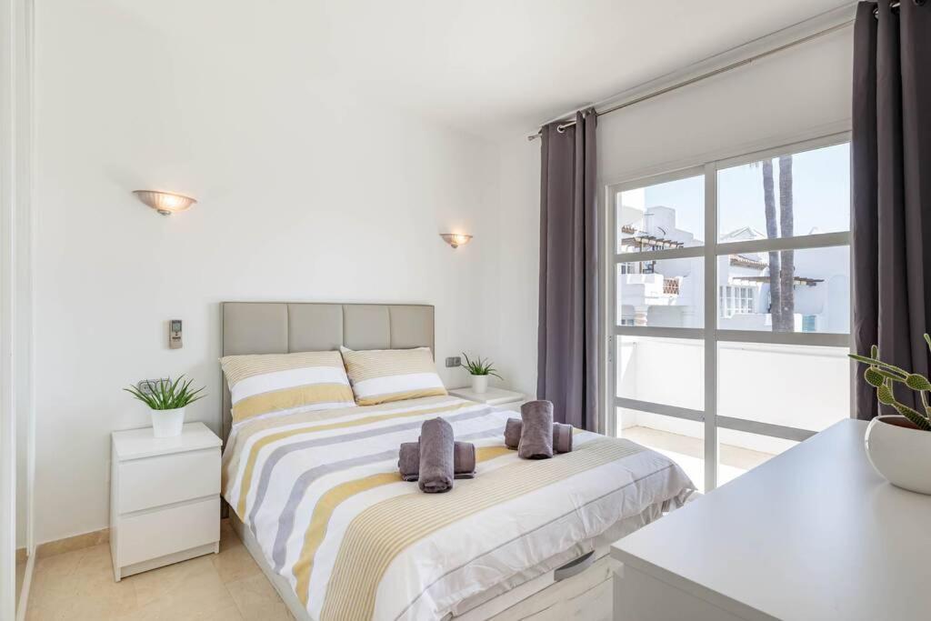 Stylish One Bed Apartment At Matchroom Country Club Fuengirola Exteriör bild